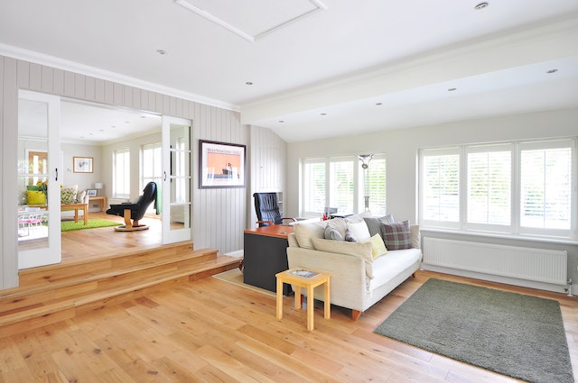 Accenten van Kleur: Creatieve Ideeën voor een Levendig Huis